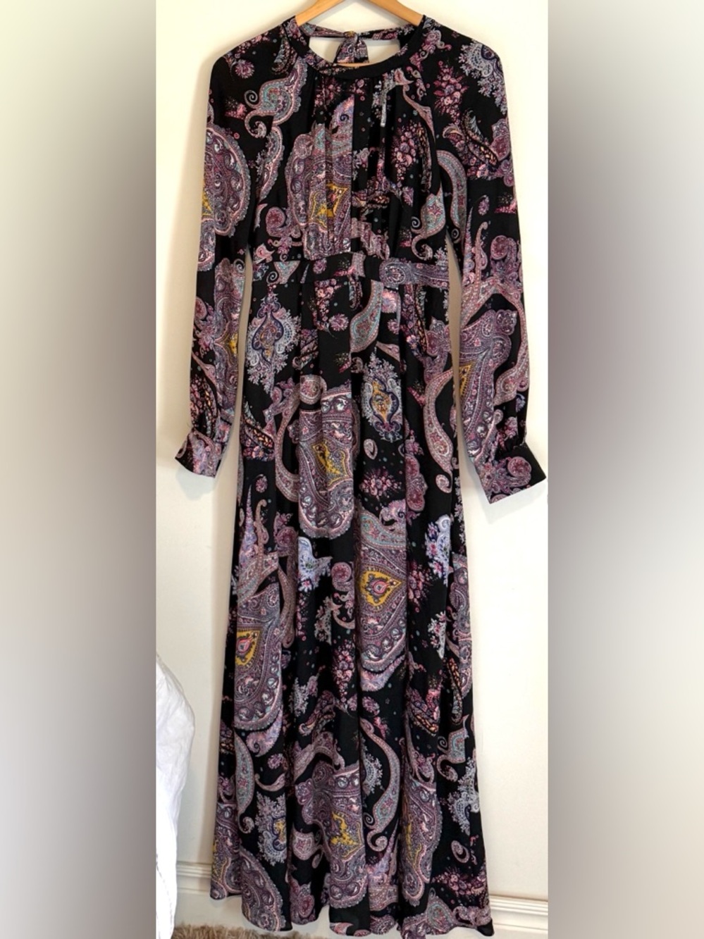 Express Black Paisley Long Sleeve Maxi Dress
